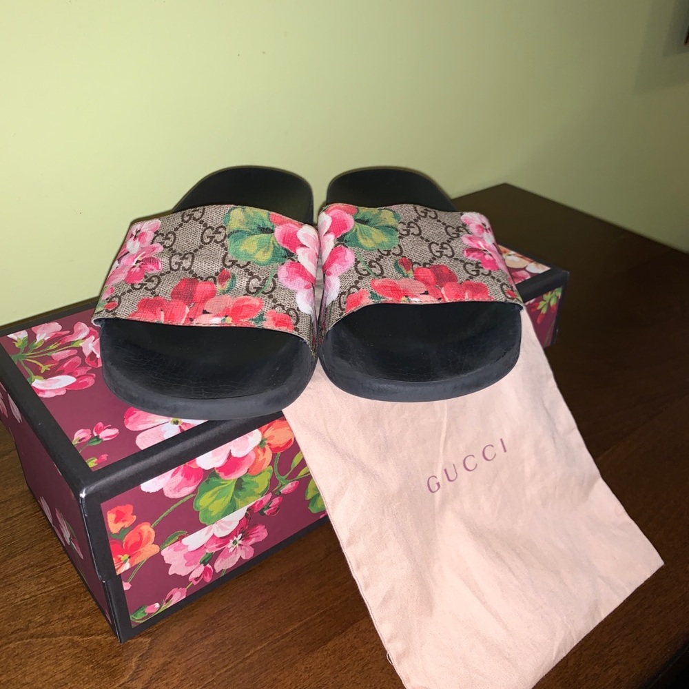 Gucci GG Blooms Supreme Slide Sandals